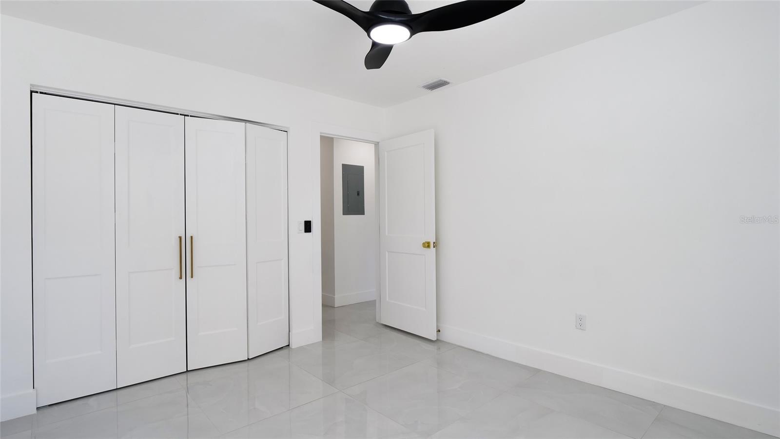 TWIN LAKES ESTATES ADD LOTE 20 - Residential