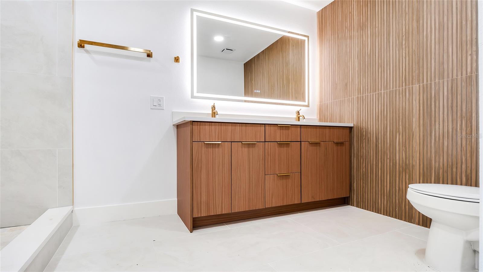 TWIN LAKES ESTATES ADD LOTE 20 - Residential