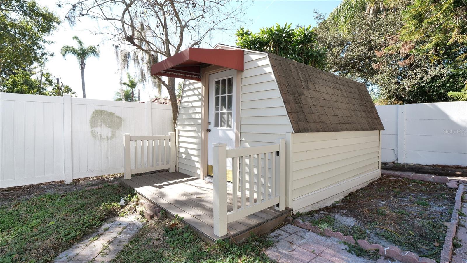 TWIN LAKES ESTATES ADD LOTE 20 - Residential