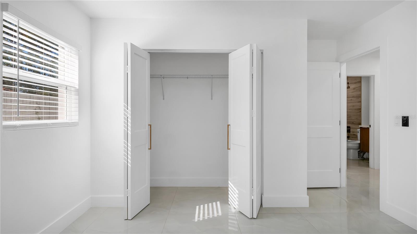 TWIN LAKES ESTATES ADD LOTE 20 - Residential