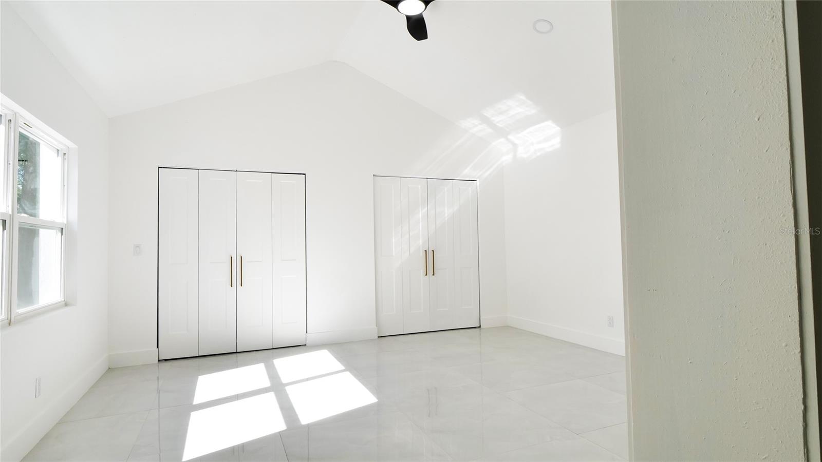 TWIN LAKES ESTATES ADD LOTE 20 - Residential