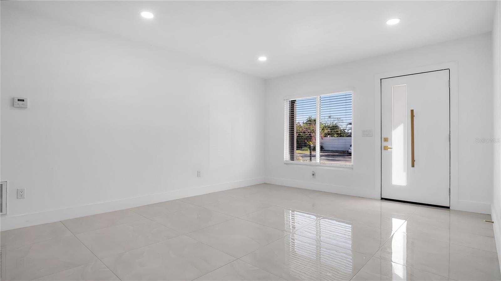 TWIN LAKES ESTATES ADD LOTE 20 - Residential