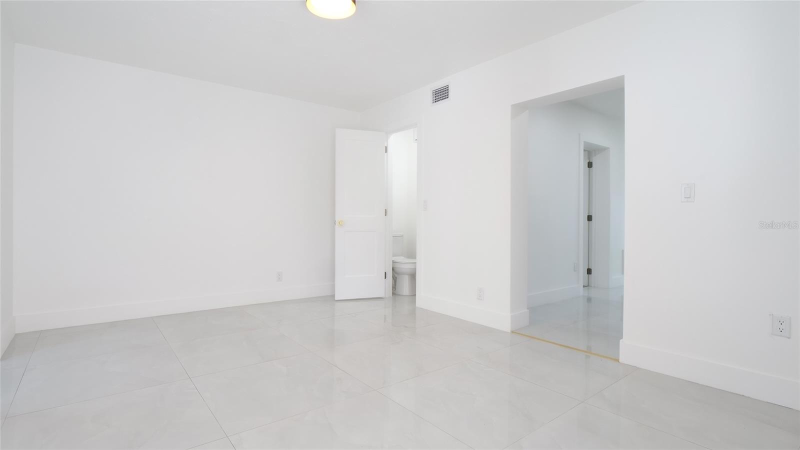 TWIN LAKES ESTATES ADD LOTE 20 - Residential