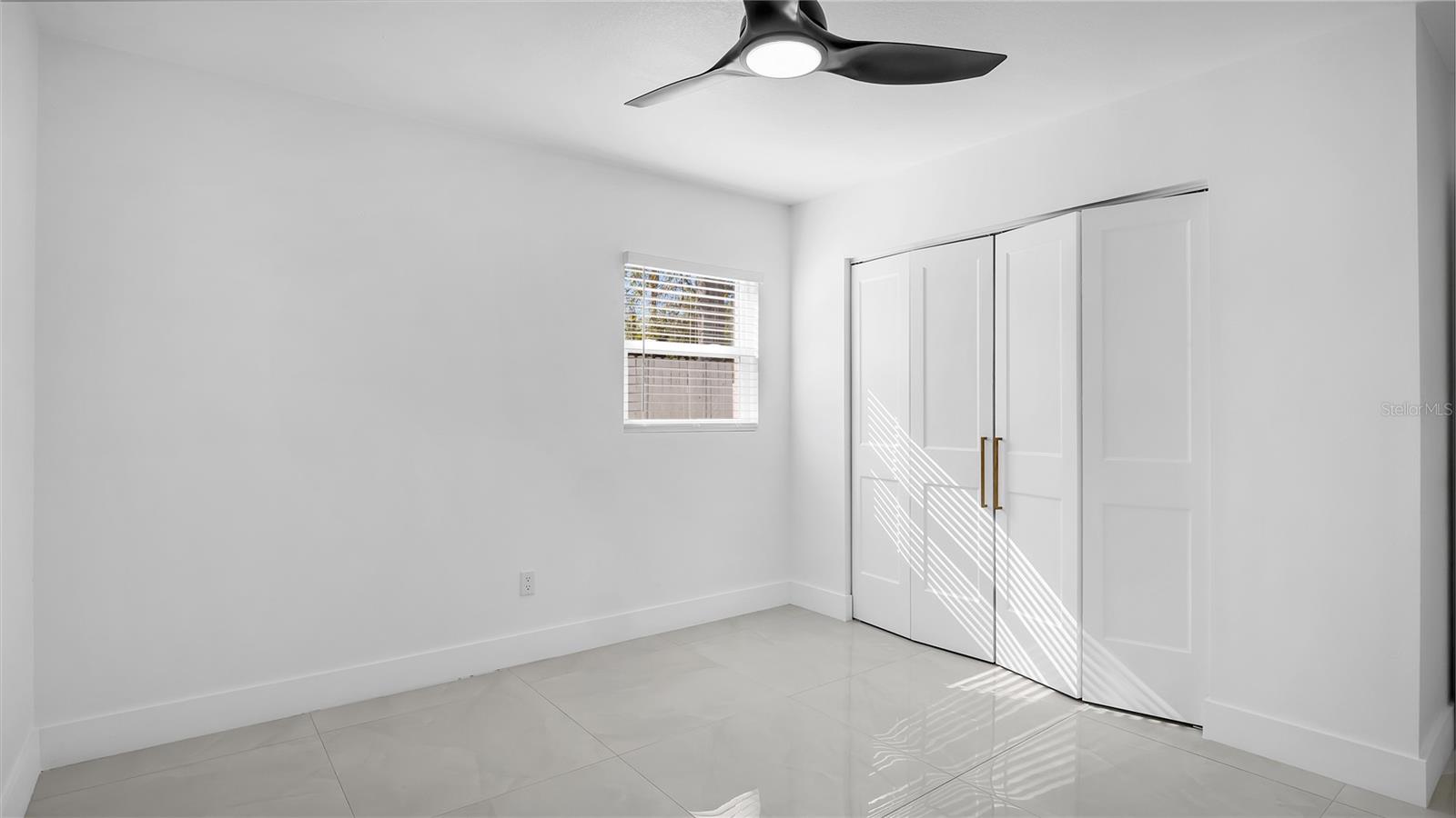 TWIN LAKES ESTATES ADD LOTE 20 - Residential