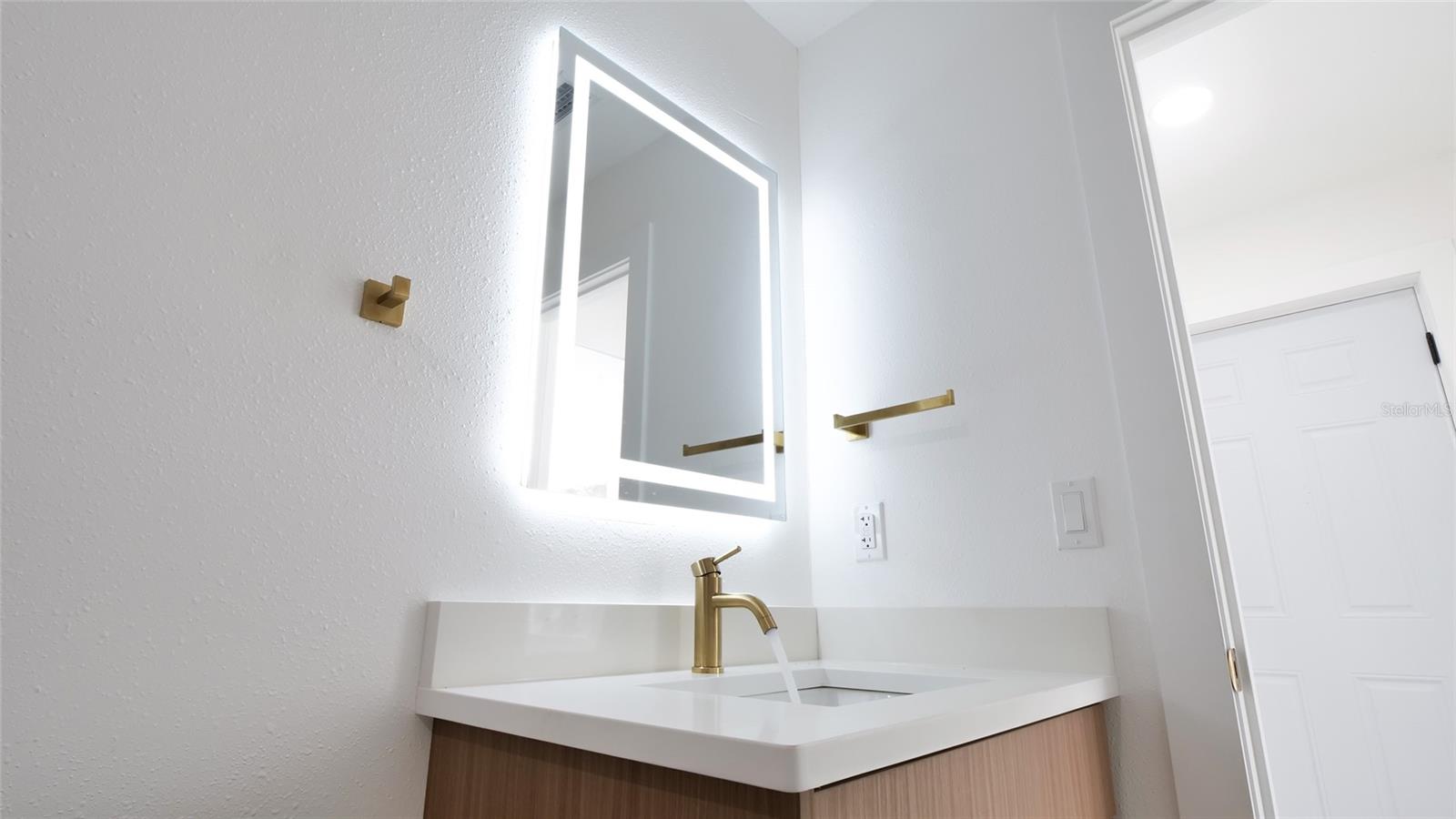 TWIN LAKES ESTATES ADD LOTE 20 - Residential