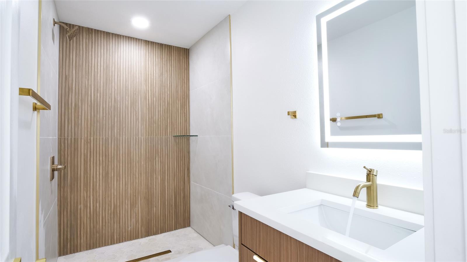 TWIN LAKES ESTATES ADD LOTE 20 - Residential