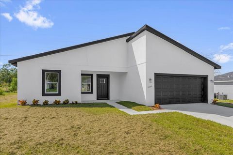 Photo of 16760 SW 50th Circle, Ocala, FL 34473 (MLS # O6352845)