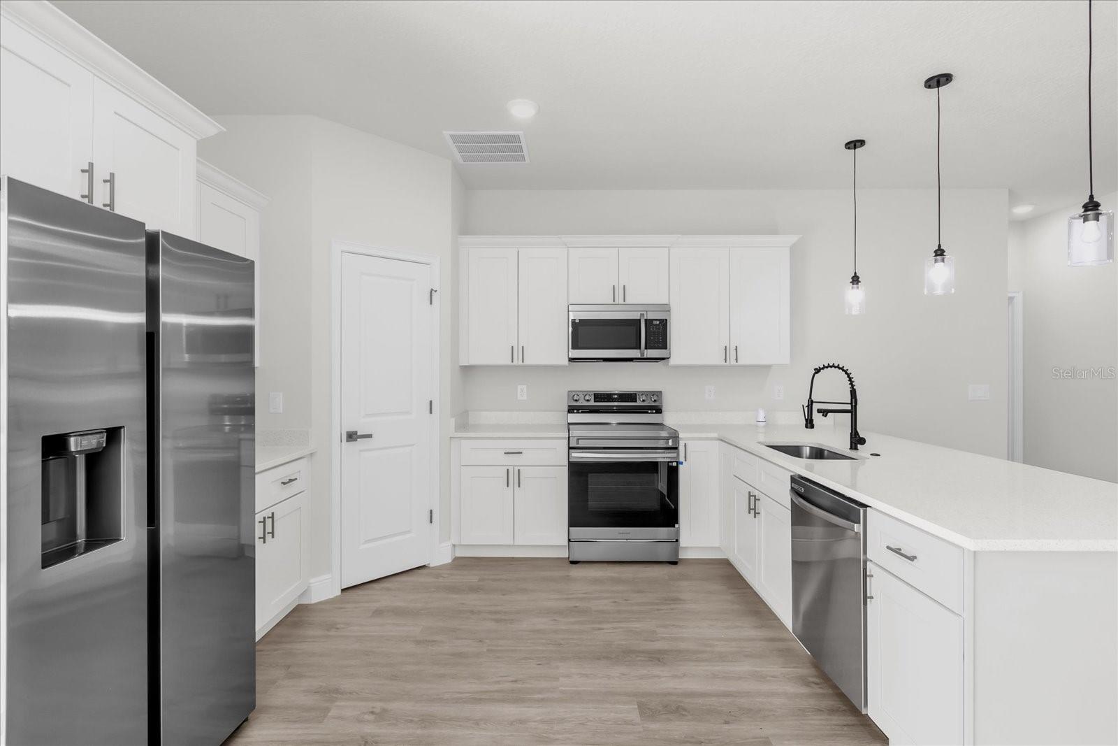 MARION OAKS UN 06 - Residential