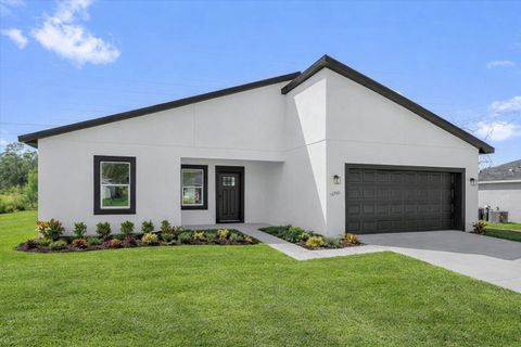 Photo of 16760 SW 50th Circle, Ocala, FL 34473 (MLS # O6352845)