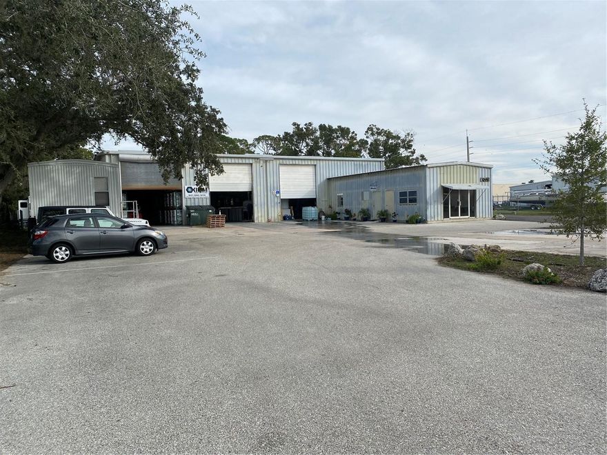 2.1 acres. Close to Downtown Sarasota. This is a rare find to find. Just north of Fruitville Rd between 301 and 41. Can have a separate entrance off 1st Street. Two Separate Buildings. High ceilings with 6,18-foot doors, building is insulated with a/c. Building is vacant.
Owner will hold note with 1000000.00 at 5% for 4 years.