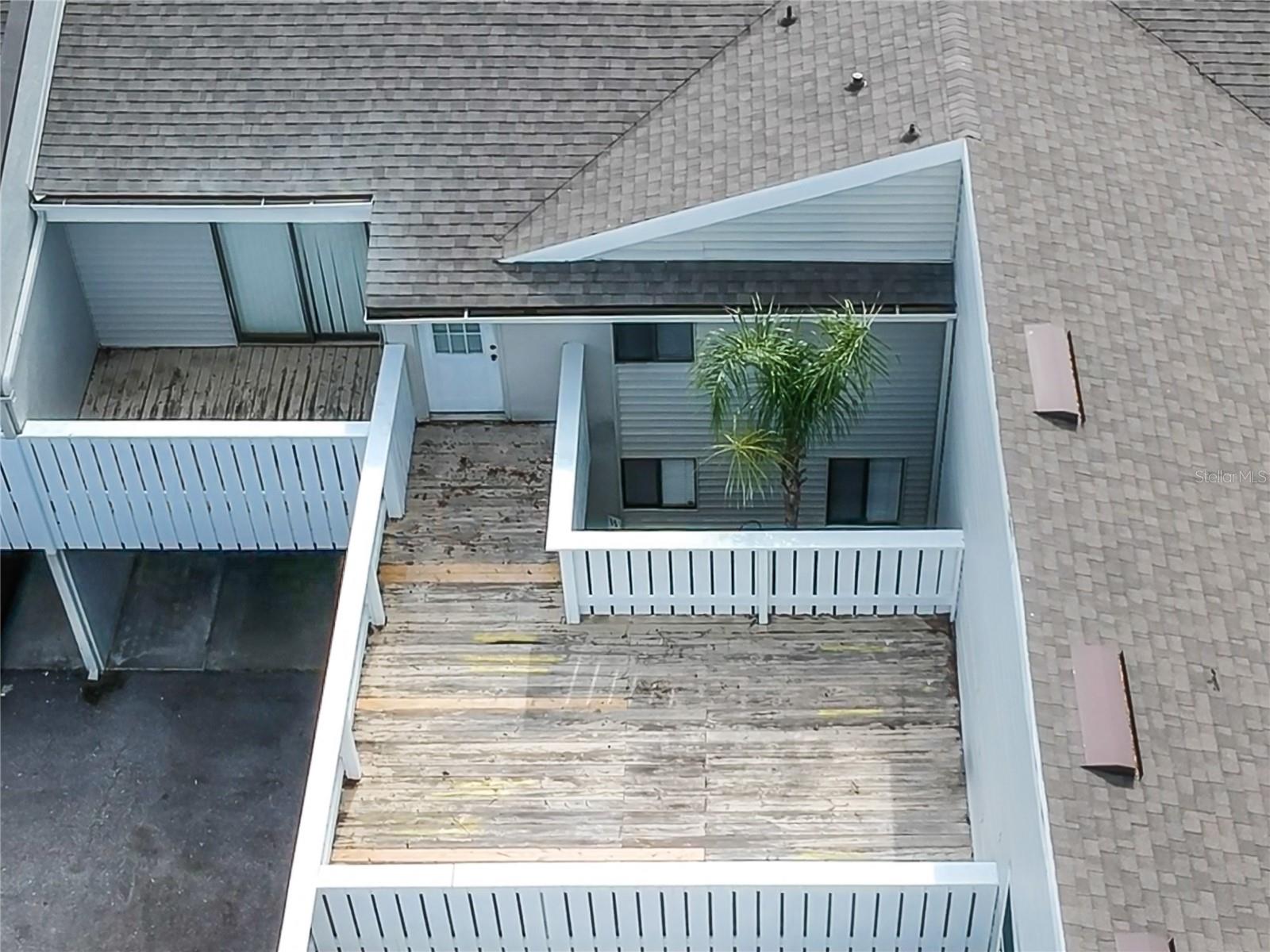 ERROL OAKS CONDO 01 - Residential