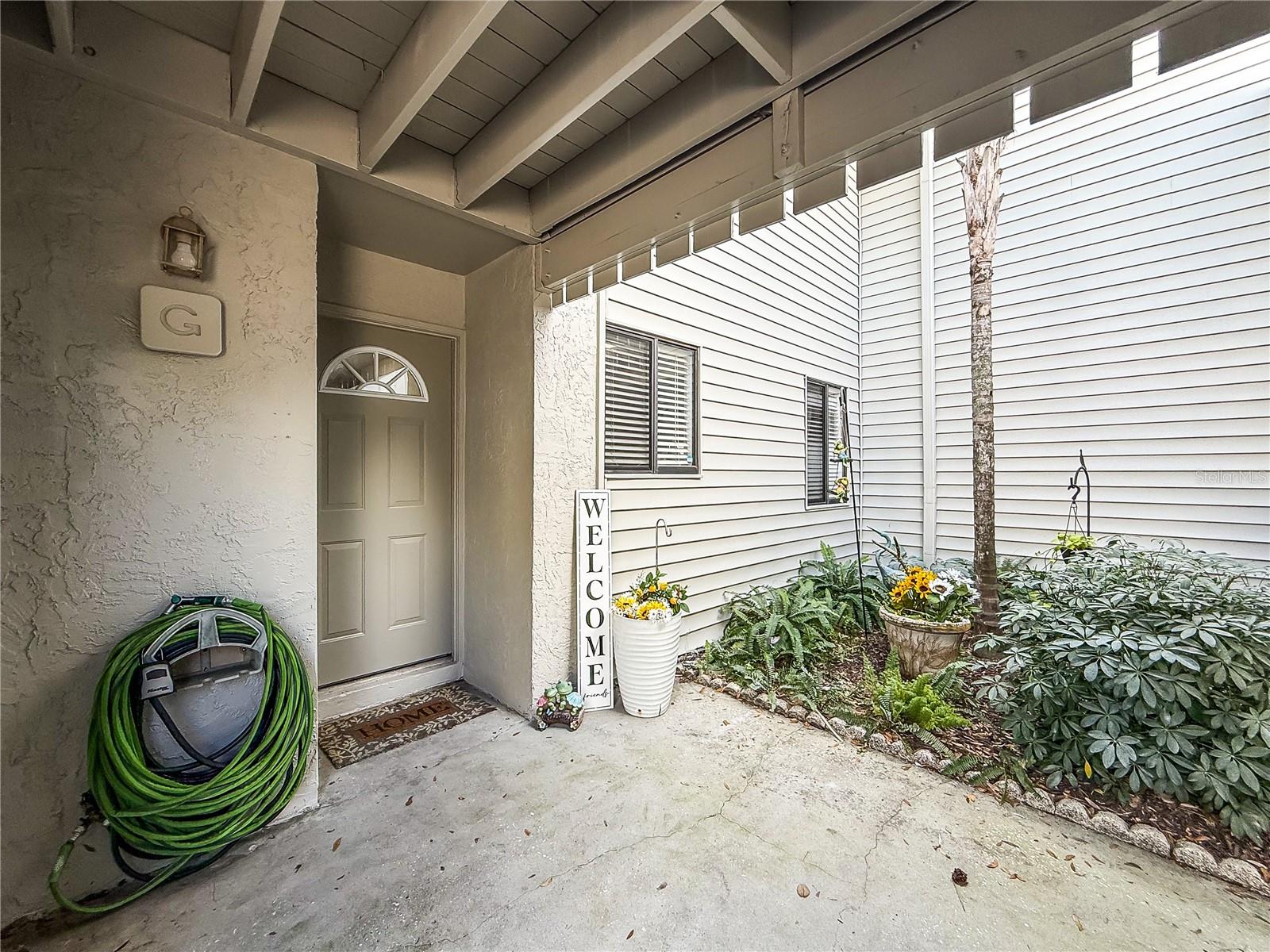 ERROL OAKS CONDO 01 - Residential