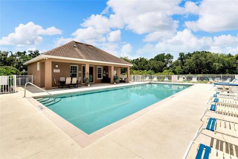 A home in LAKELAND