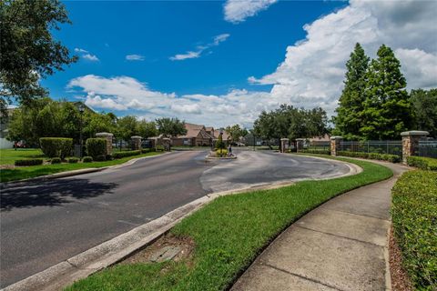 A home in LAKELAND