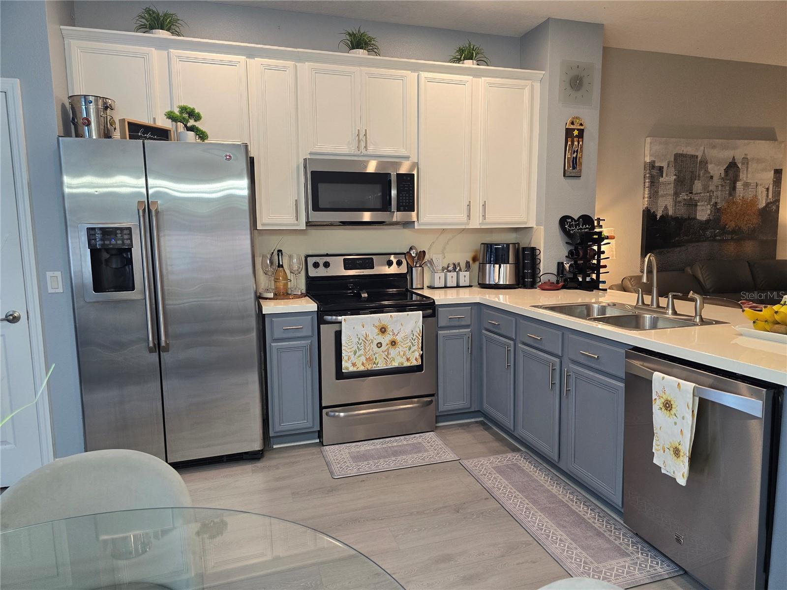 PARADISE CAY - Residential