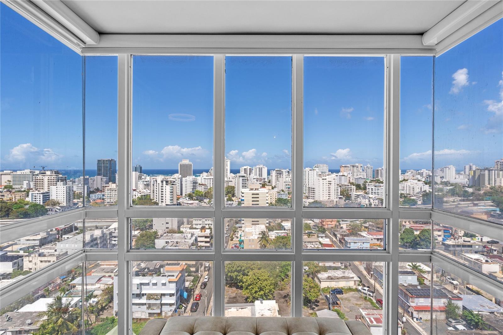 METRO PLAZA TOWERS - Residential Lease