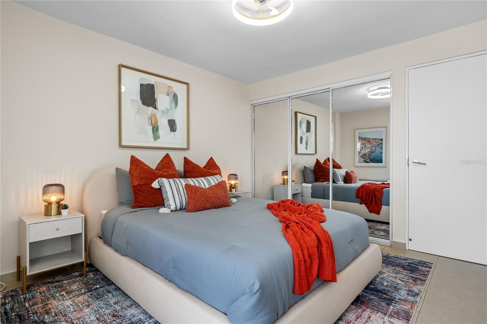 METRO PLAZA TOWERS - Residential Lease