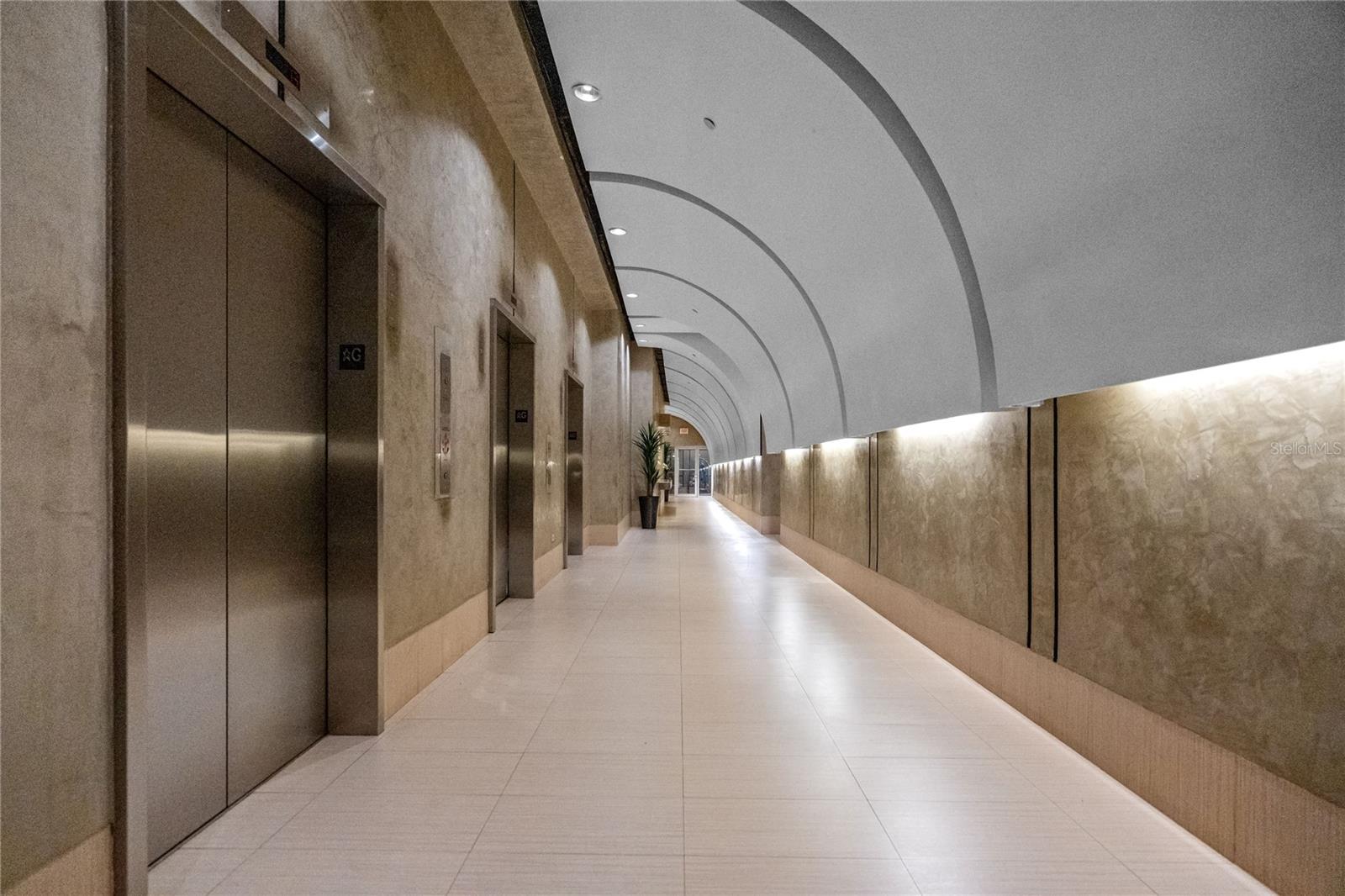 METRO PLAZA TOWERS - Residential Lease