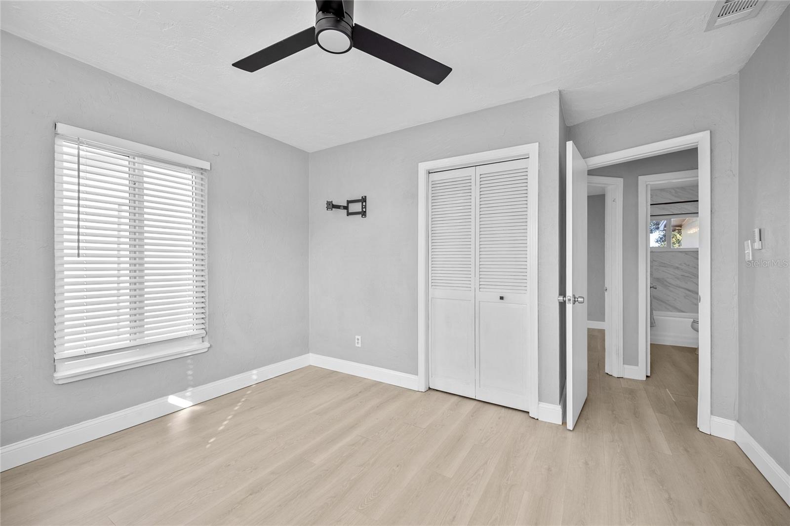 NORTH EUCLID OASIS - Residential Lease