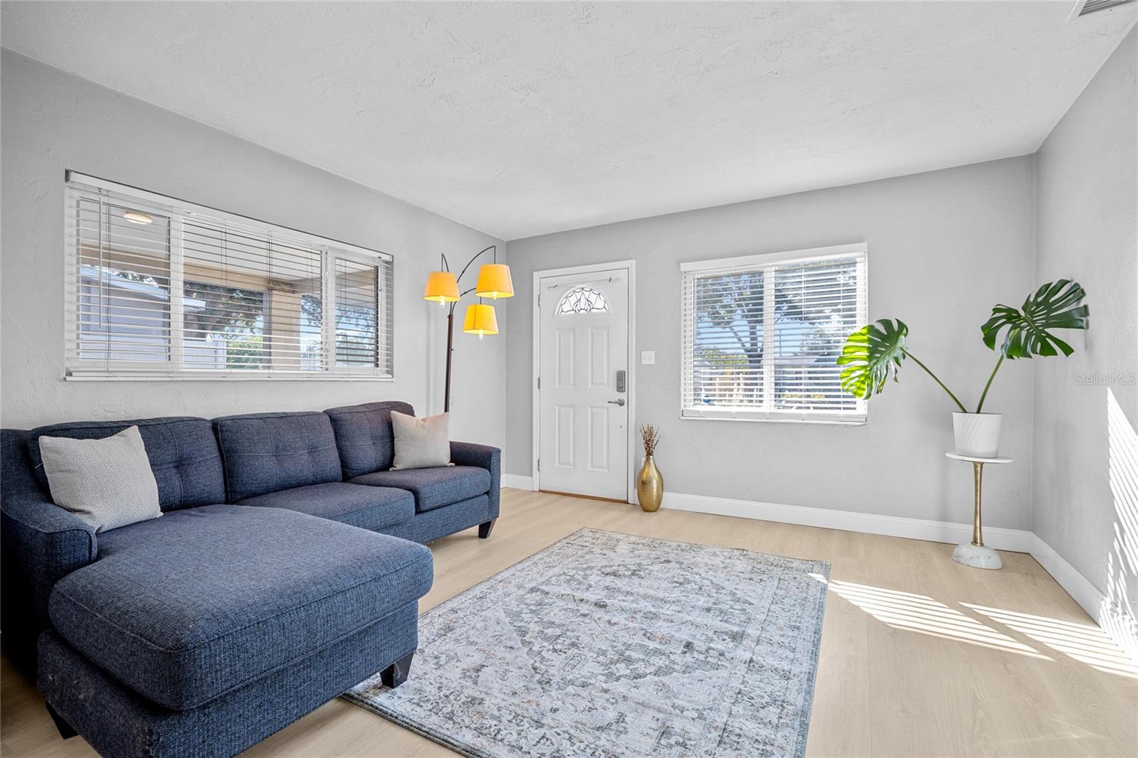 NORTH EUCLID OASIS - Residential Lease