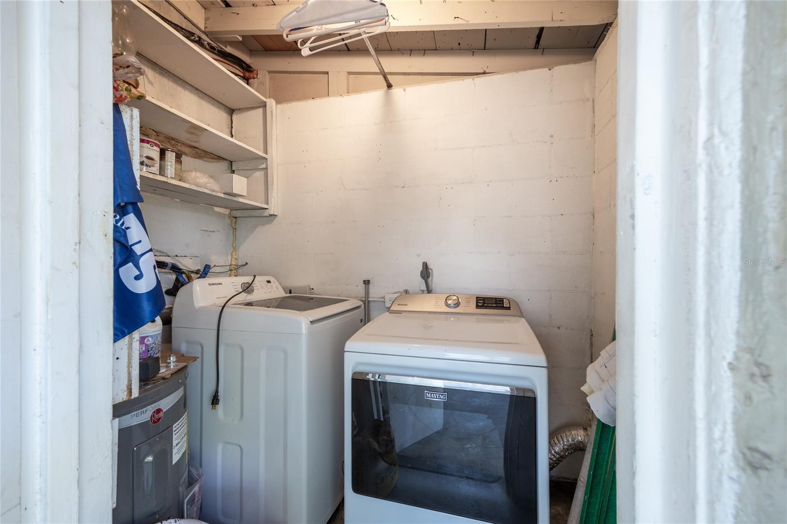 NORTH EUCLID OASIS - Residential Lease