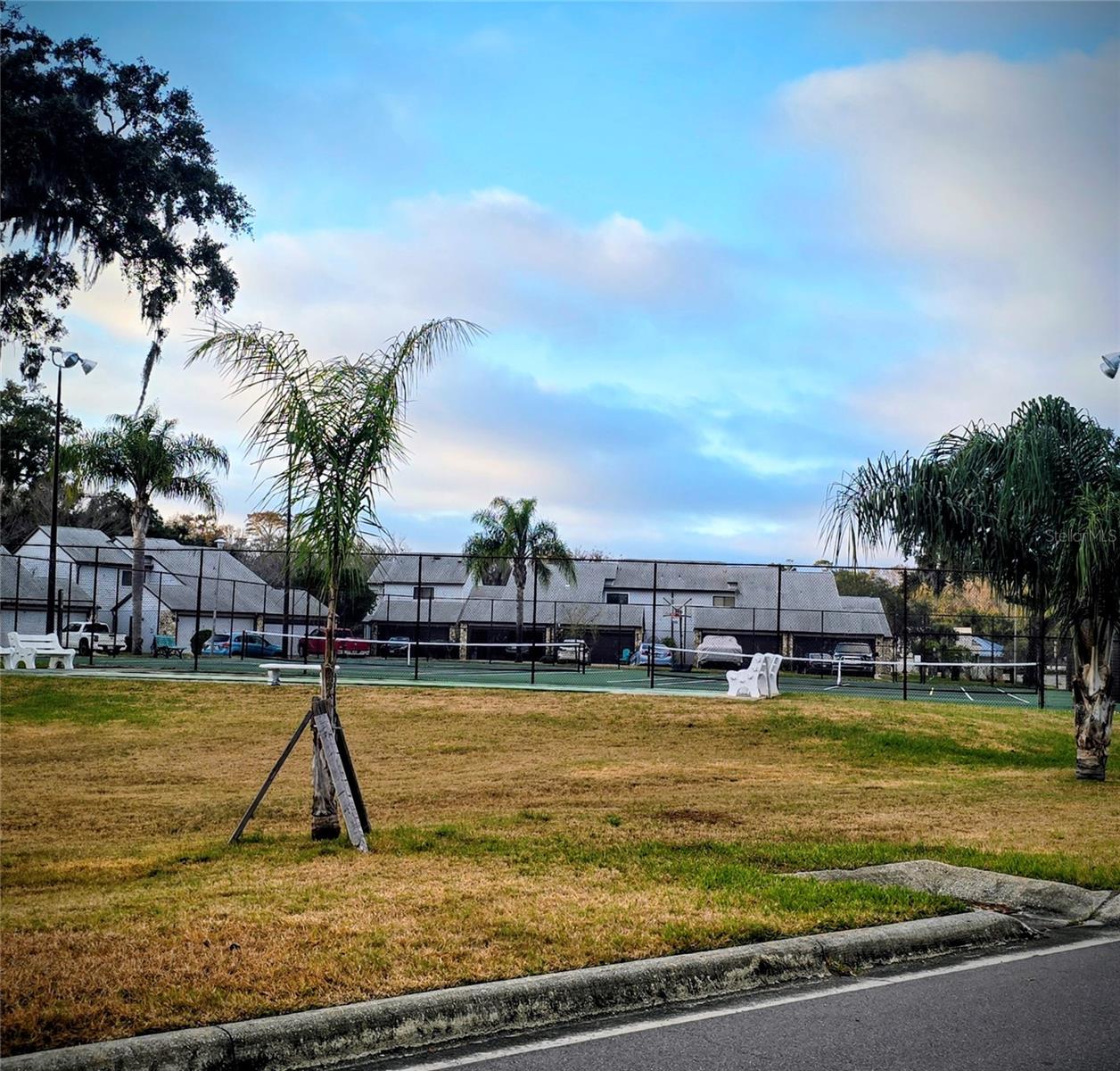 HIDDEN PINES PH 03 - Residential