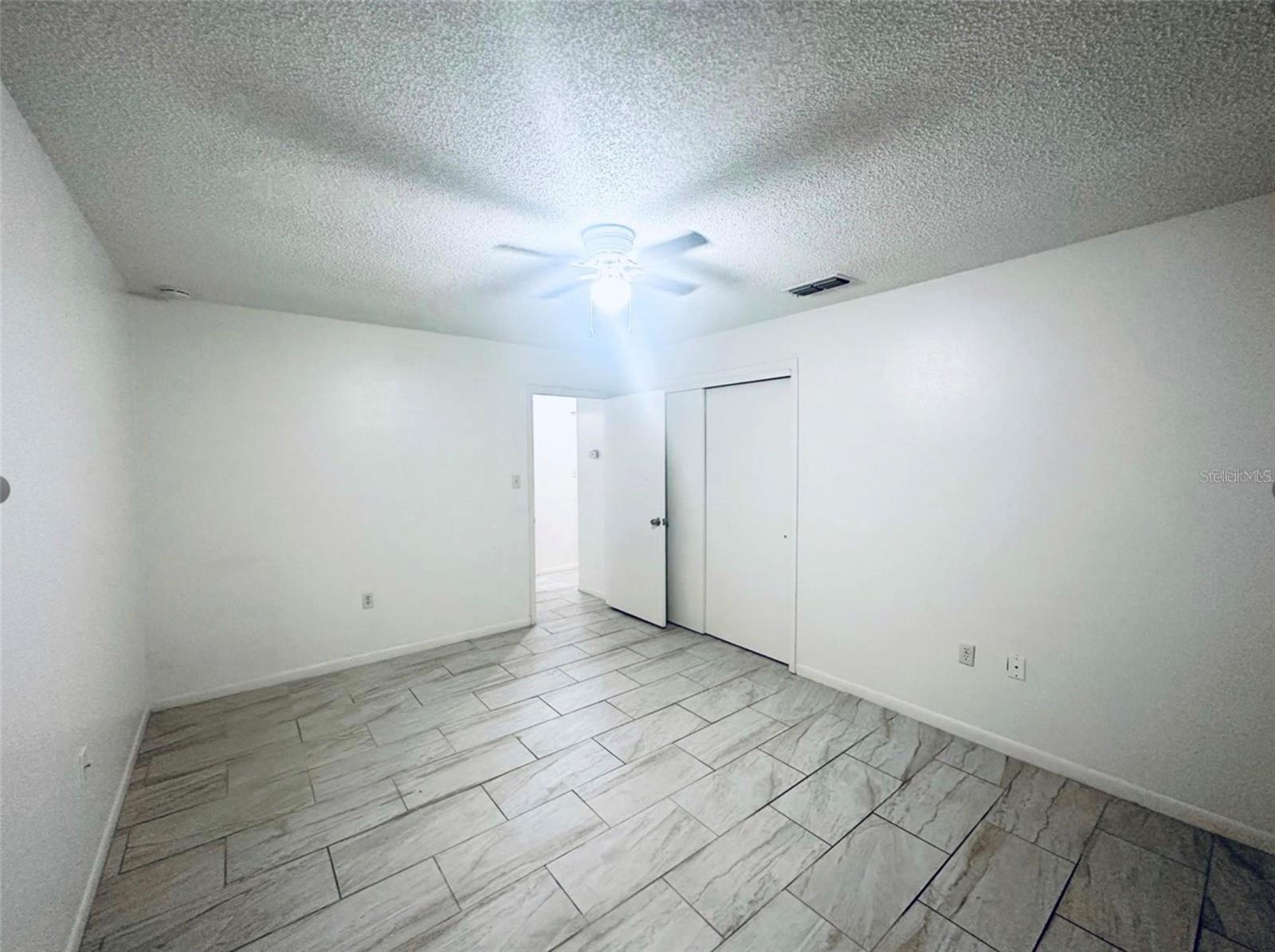LAKE HUNTER VILLAS - Residential Income