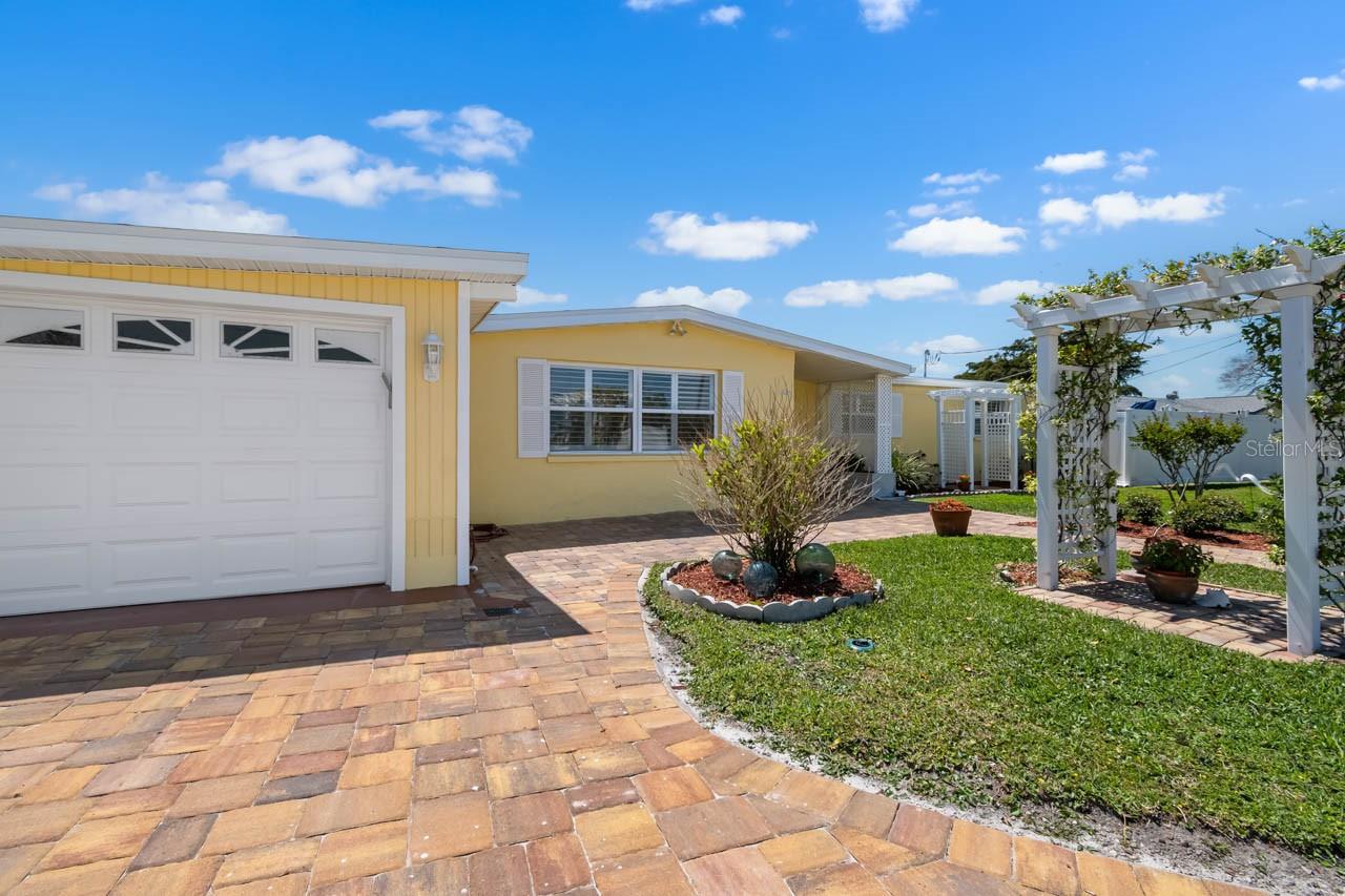 COLLURA SUB - Residential