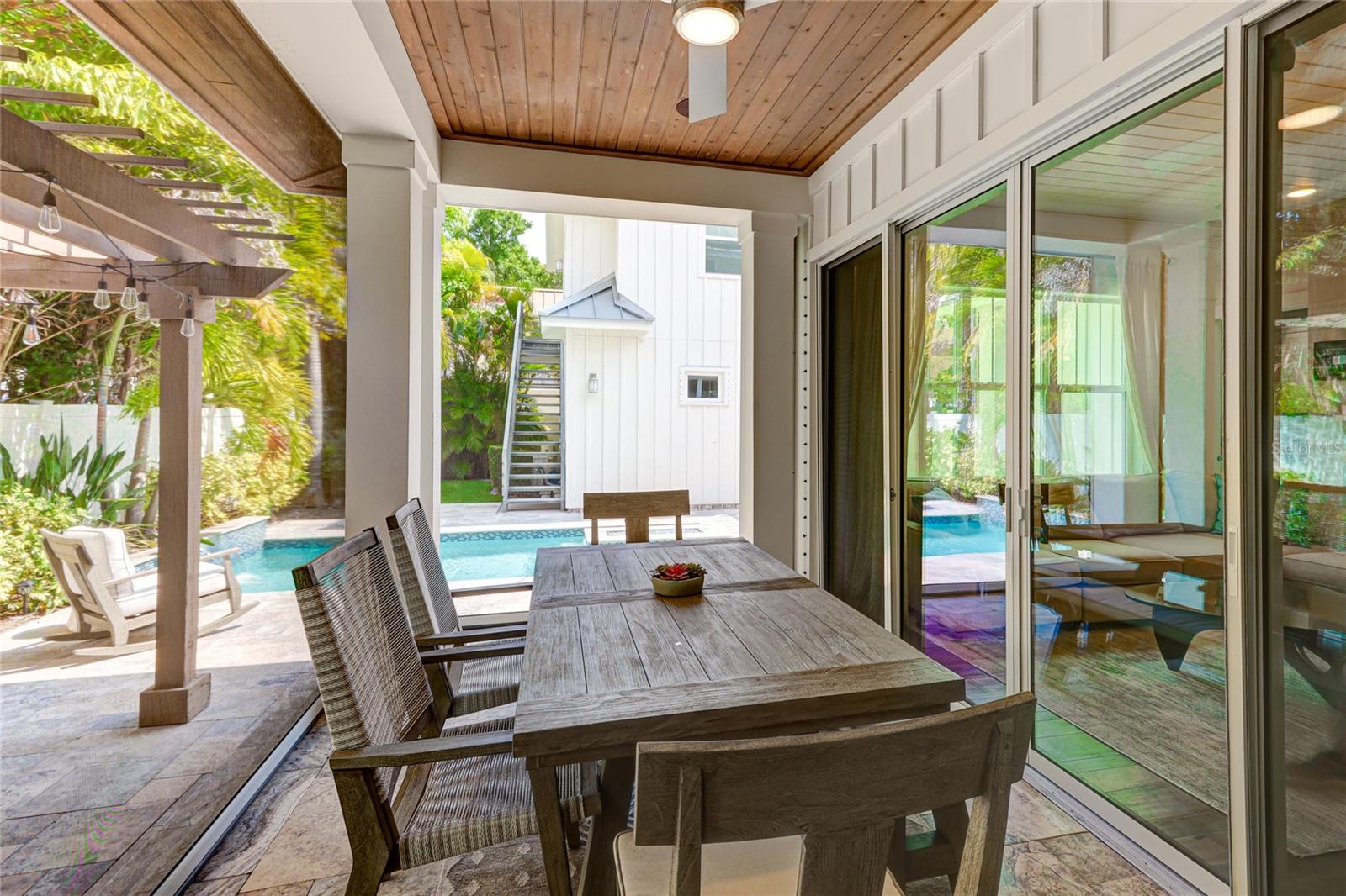 POS SUB OF BLKS G & H - Residential