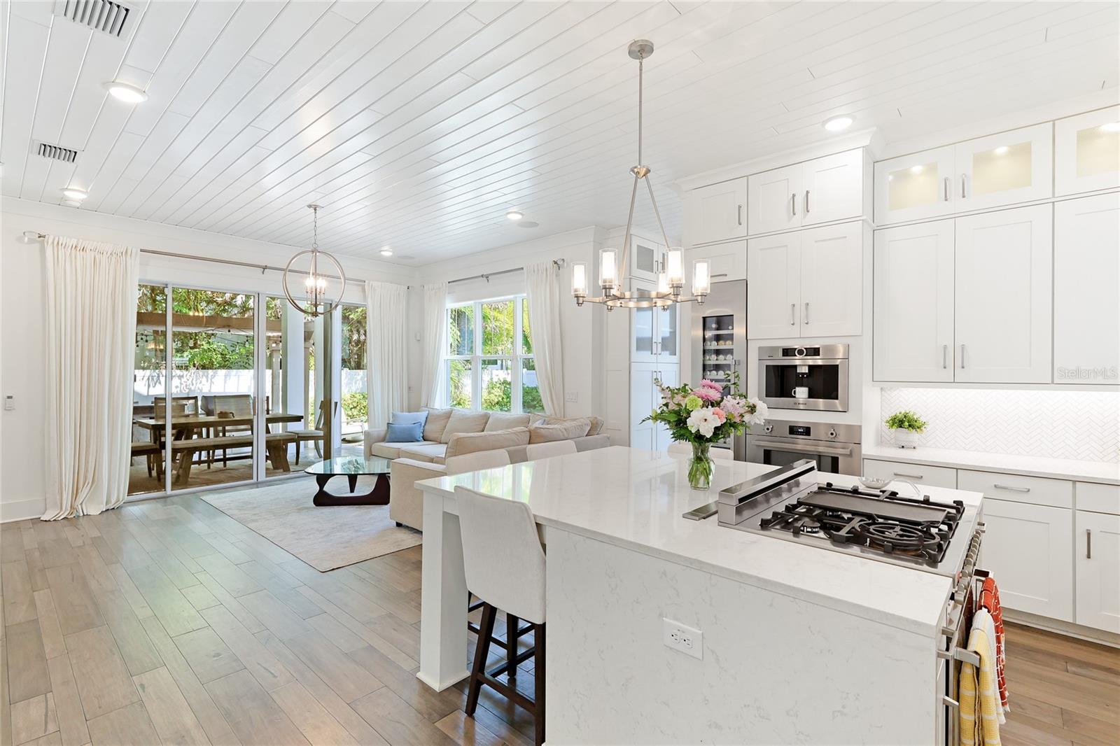 POS SUB OF BLKS G & H - Residential