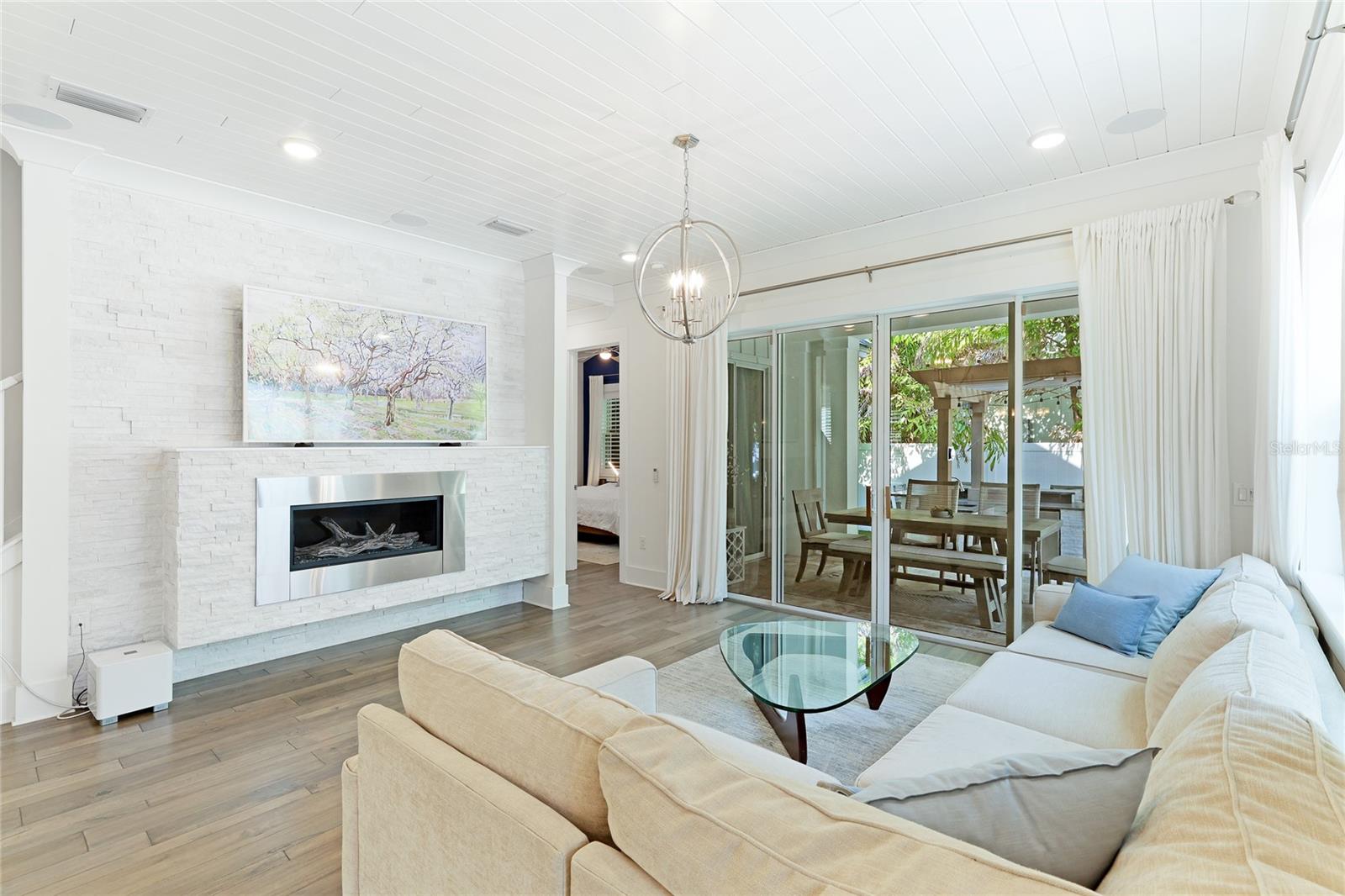 POS SUB OF BLKS G & H - Residential