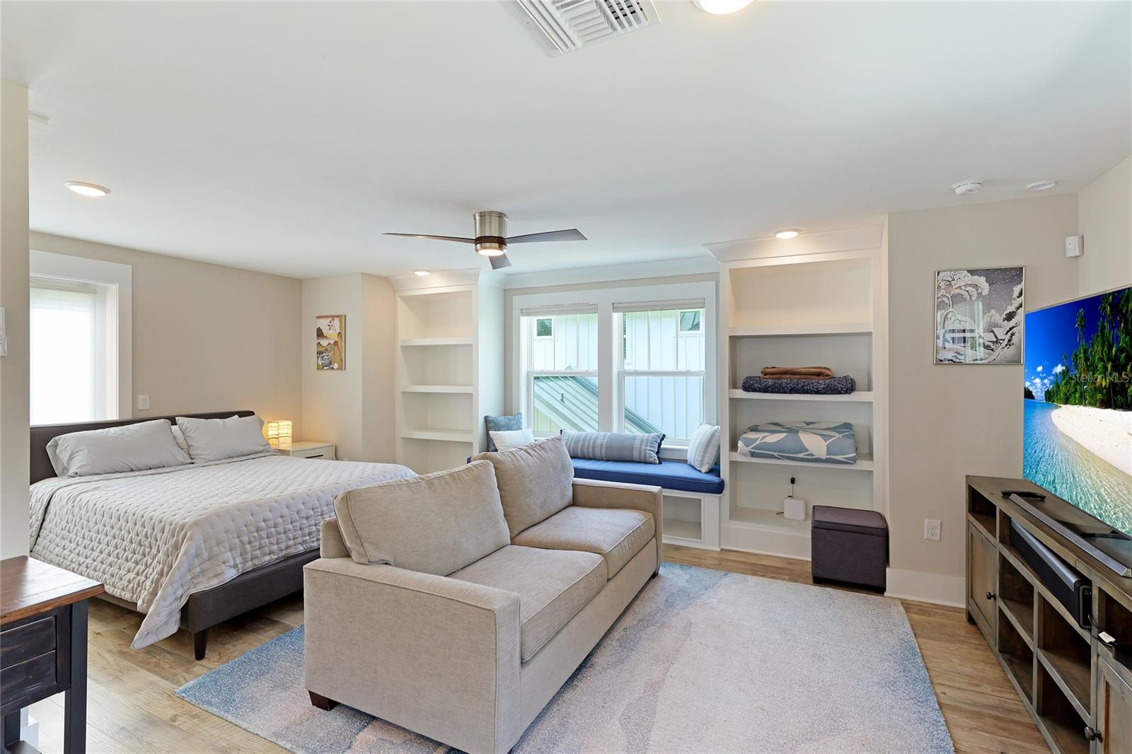 POS SUB OF BLKS G & H - Residential