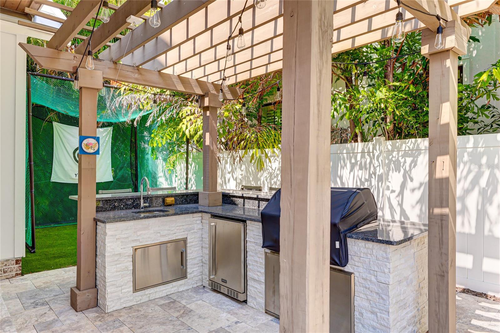 POS SUB OF BLKS G & H - Residential