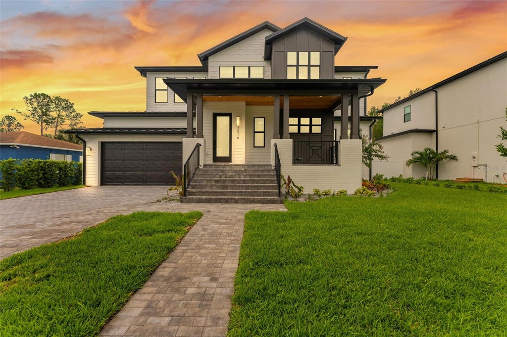 Photo of 3016 W Helen Avenue, Tampa, FL 33611 (MLS # J1003555)