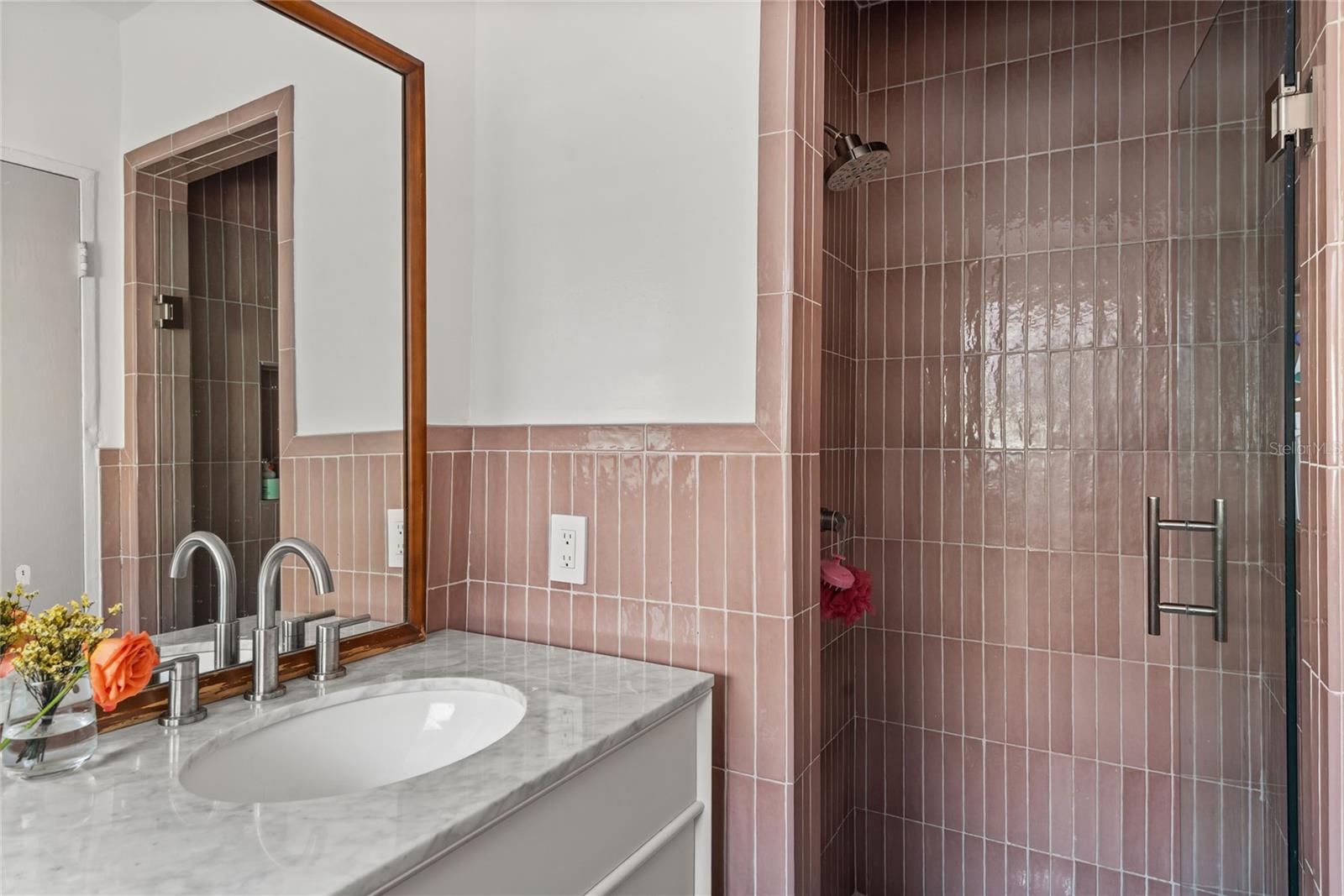 SILVER LAKE PARK - Residential