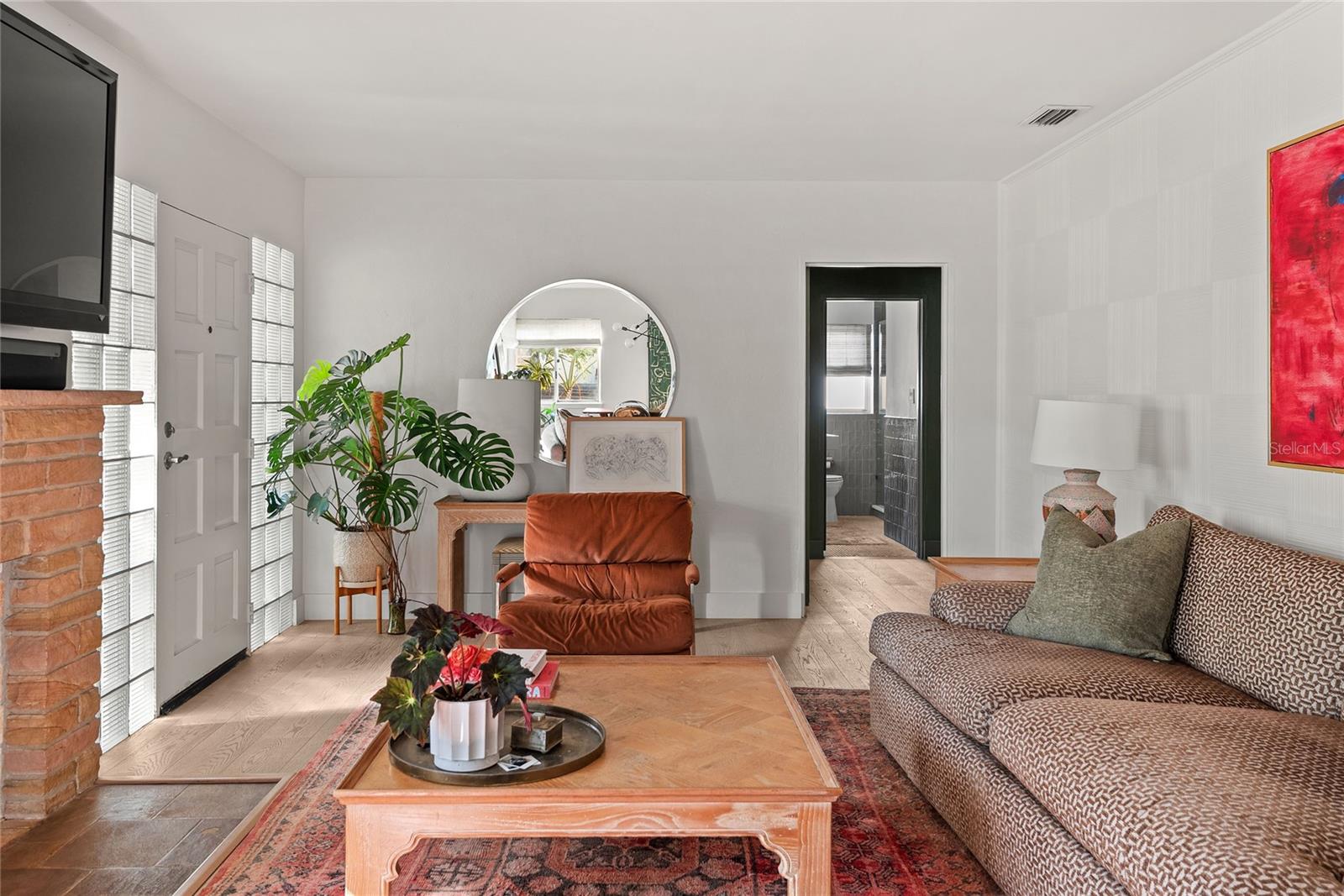 825 W WINTER PARK STREET