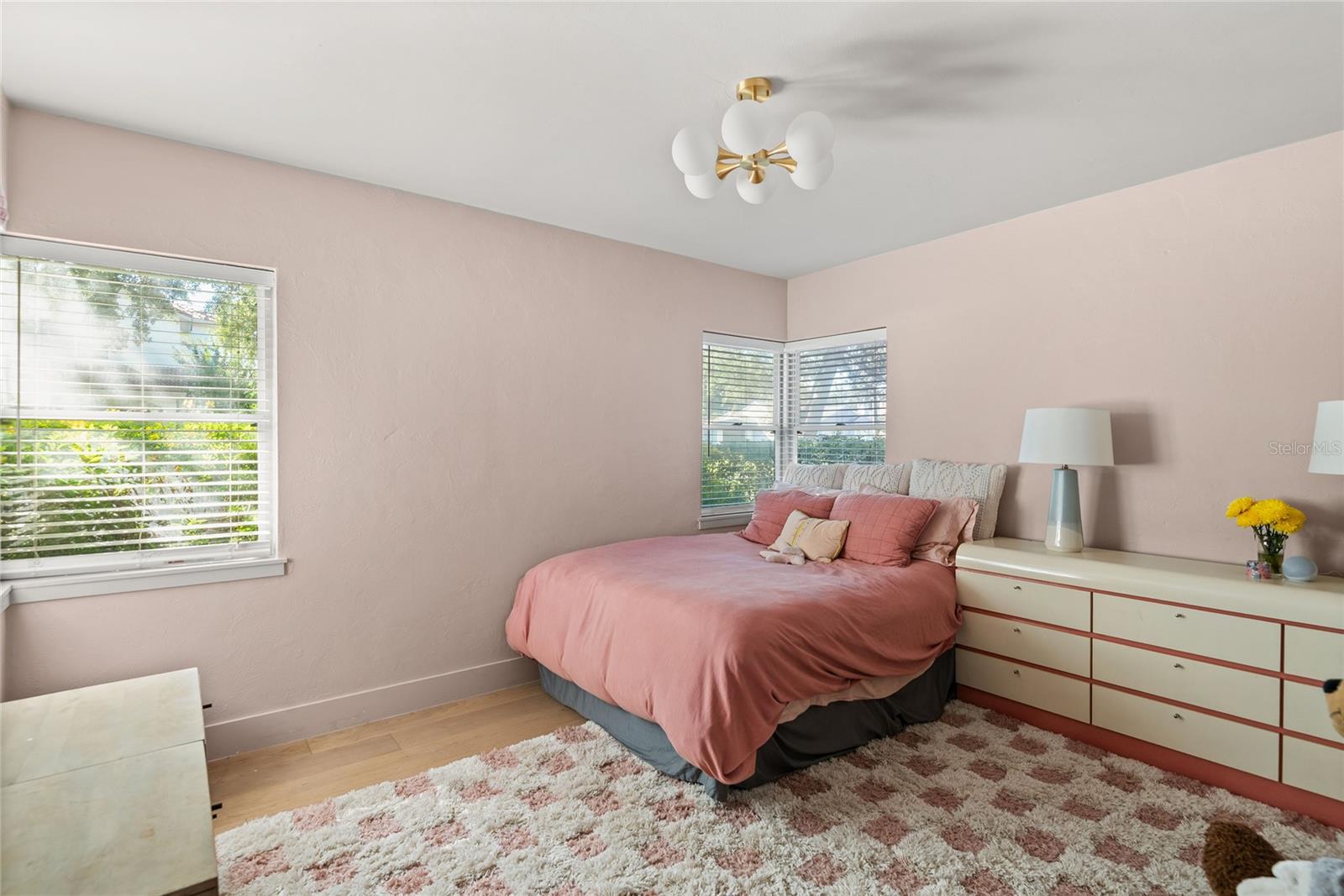 SILVER LAKE PARK - Residential