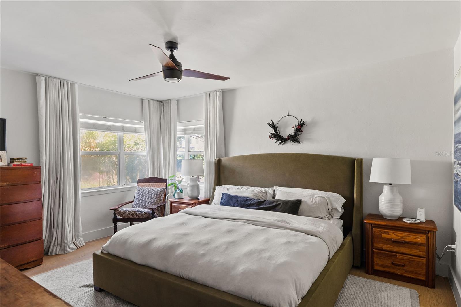 SILVER LAKE PARK - Residential