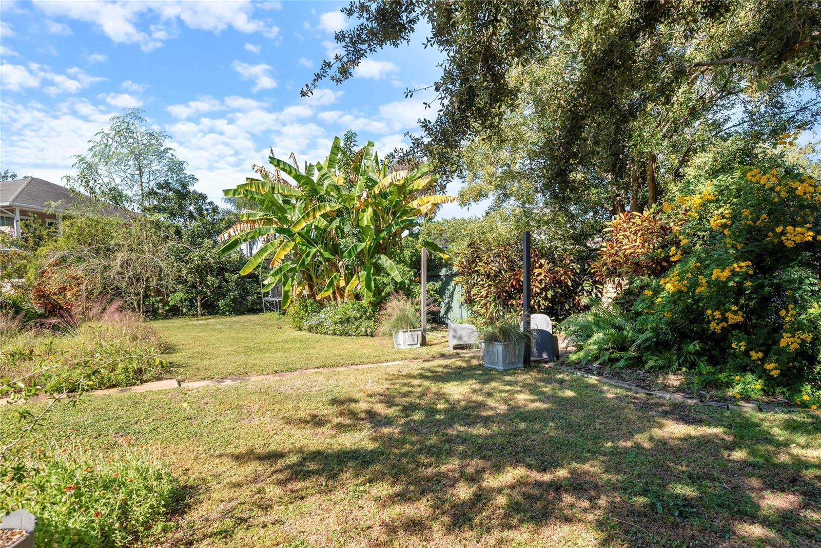 SILVER LAKE PARK - Residential