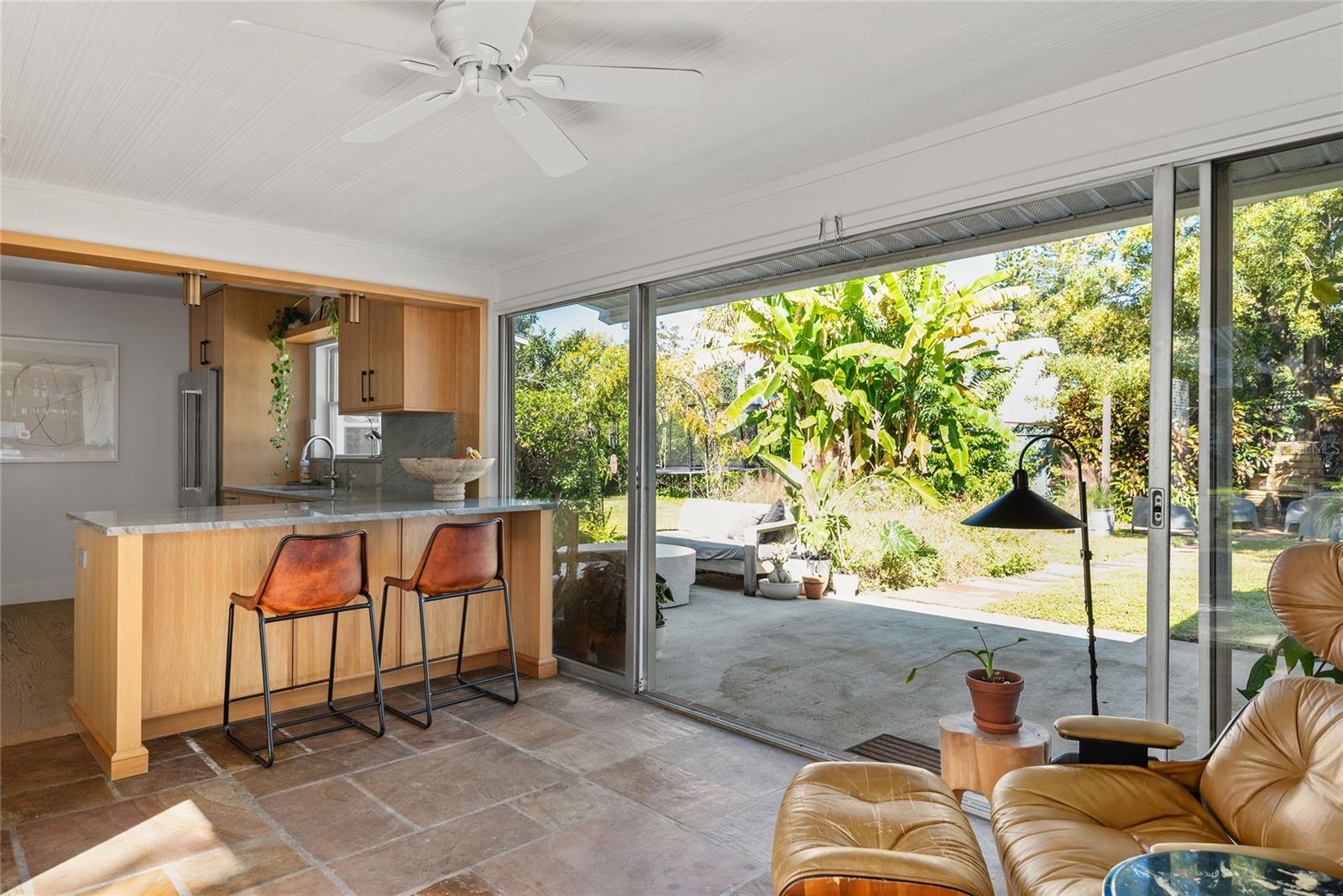 SILVER LAKE PARK - Residential