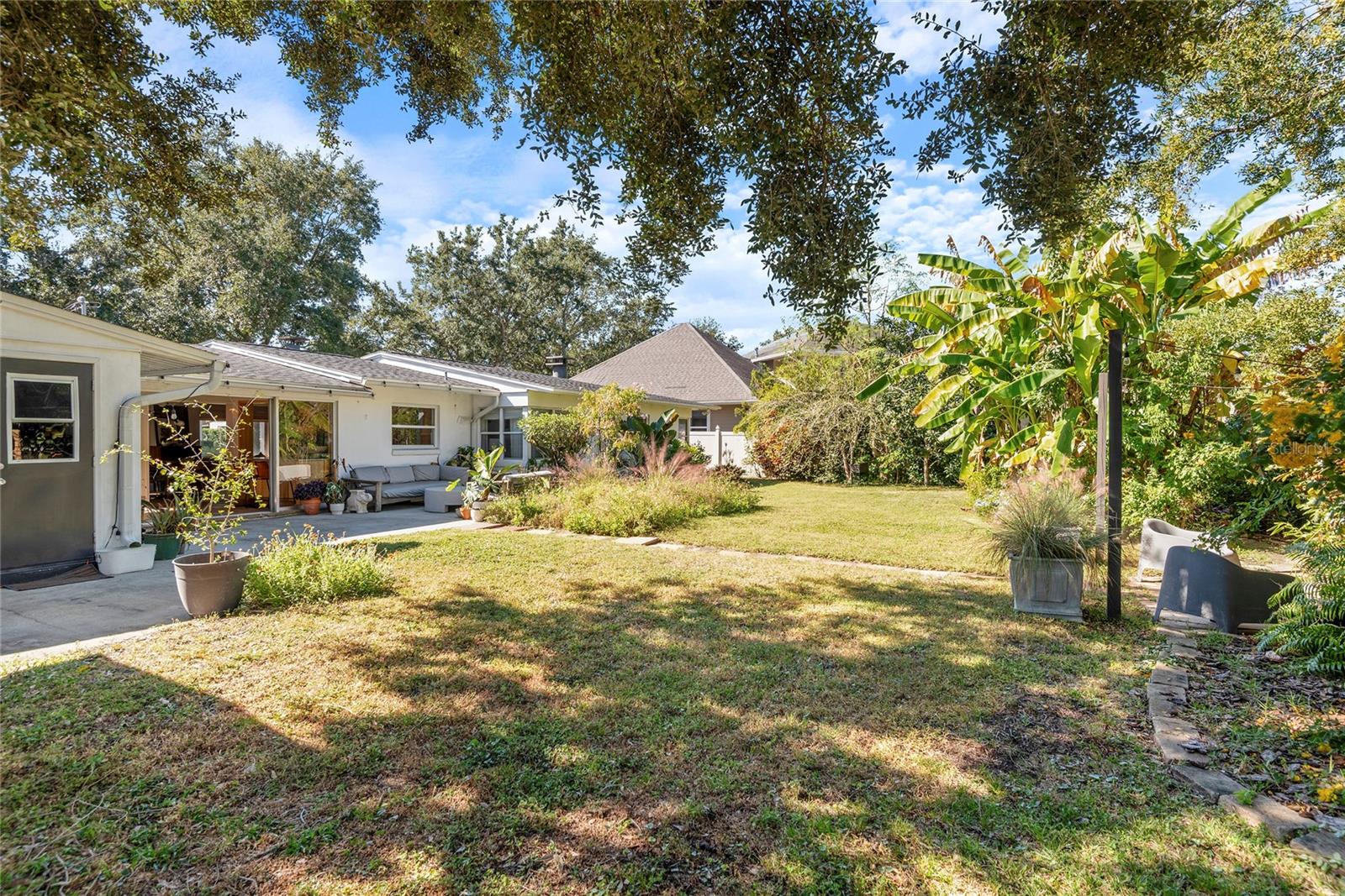 SILVER LAKE PARK - Residential