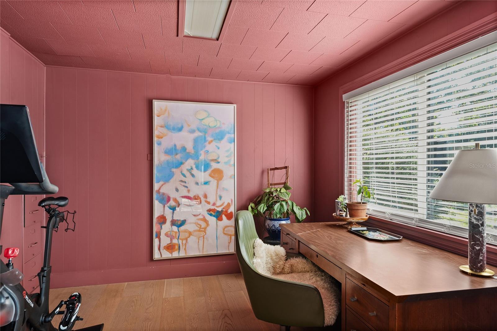 SILVER LAKE PARK - Residential