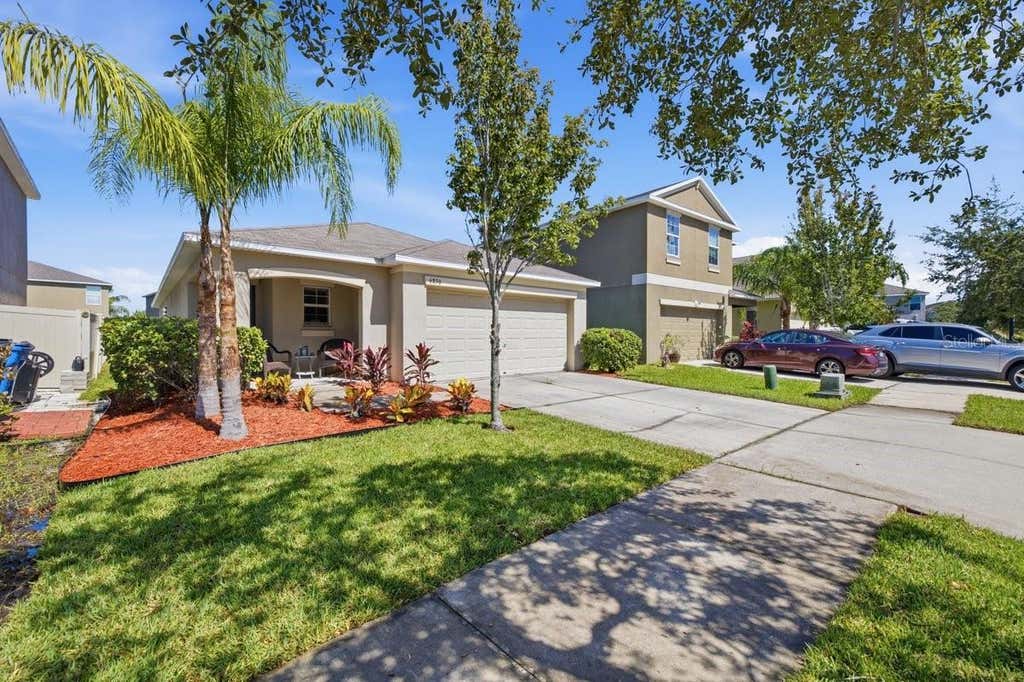 Photo of 6830 Blue Moon Way, Sun City Center, FL 33573 (MLS # TB8534692)