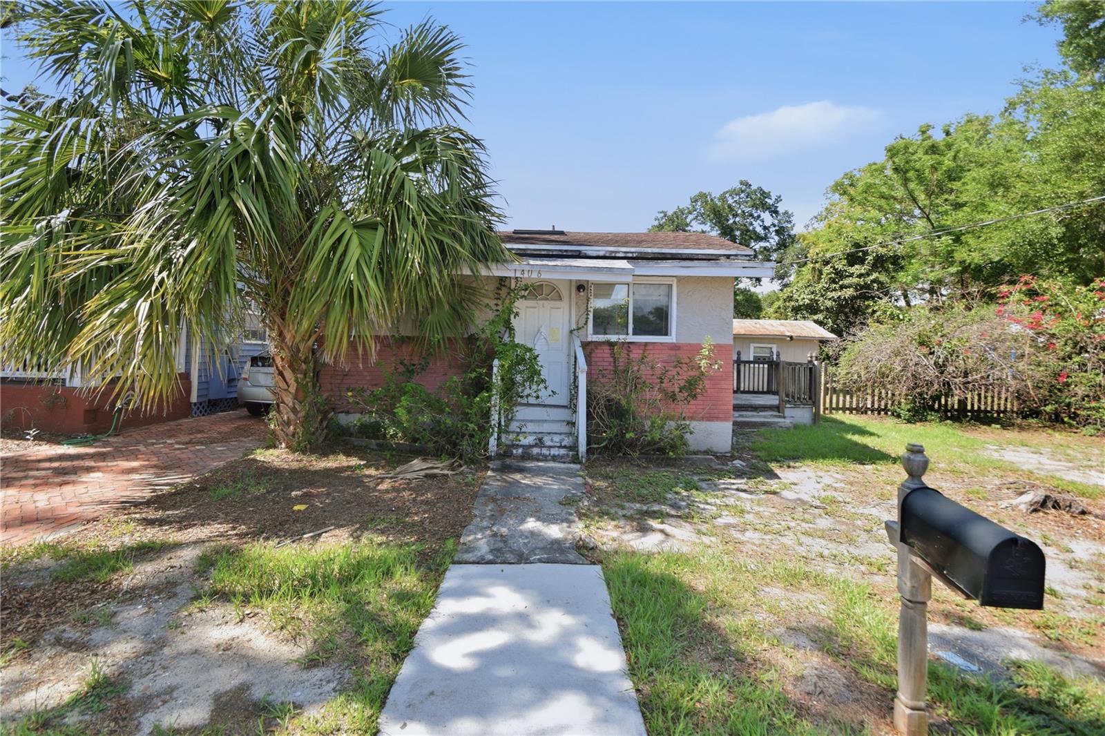 1406 E LOUISIANA AVENUE