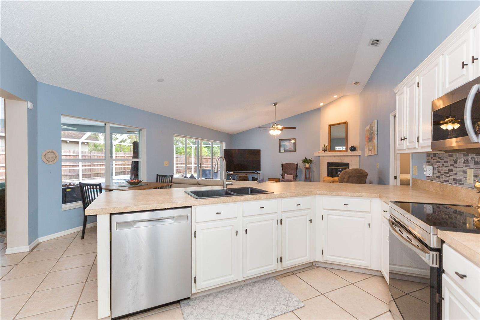 CROSS CREEK UNIT 1 - Residential