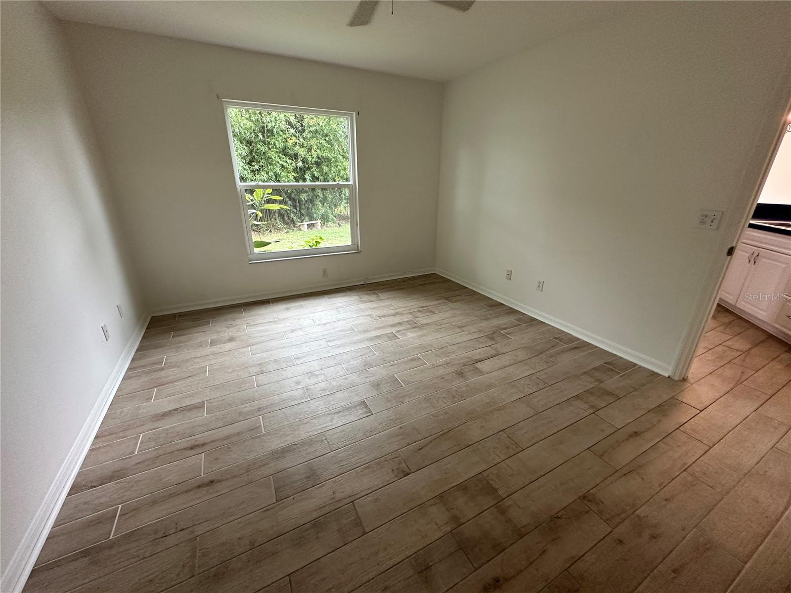 DE SOTO LAKES - Residential Lease
