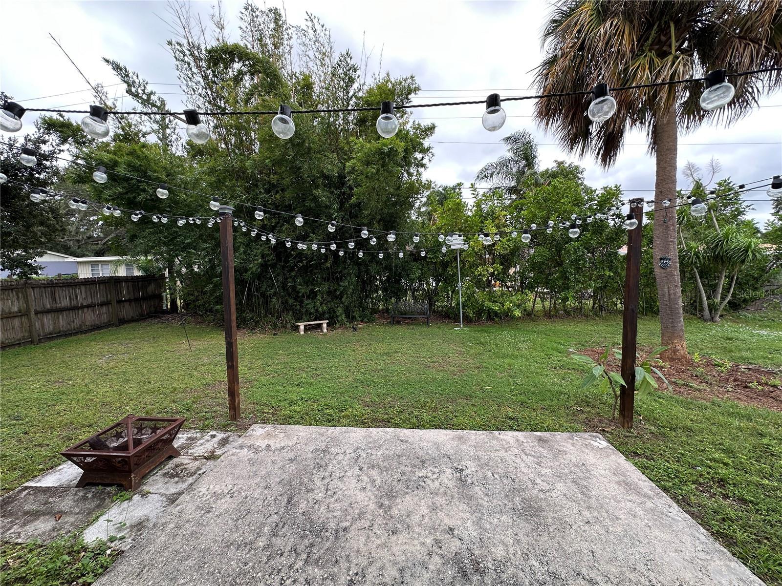 DE SOTO LAKES - Residential Lease