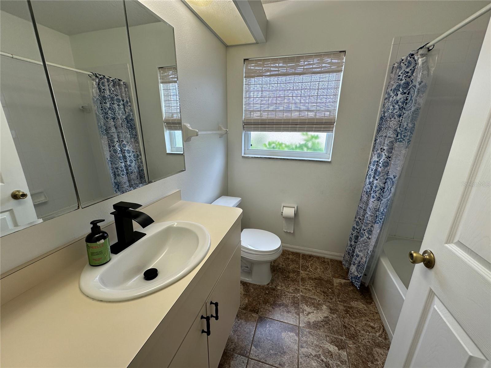 DE SOTO LAKES - Residential Lease