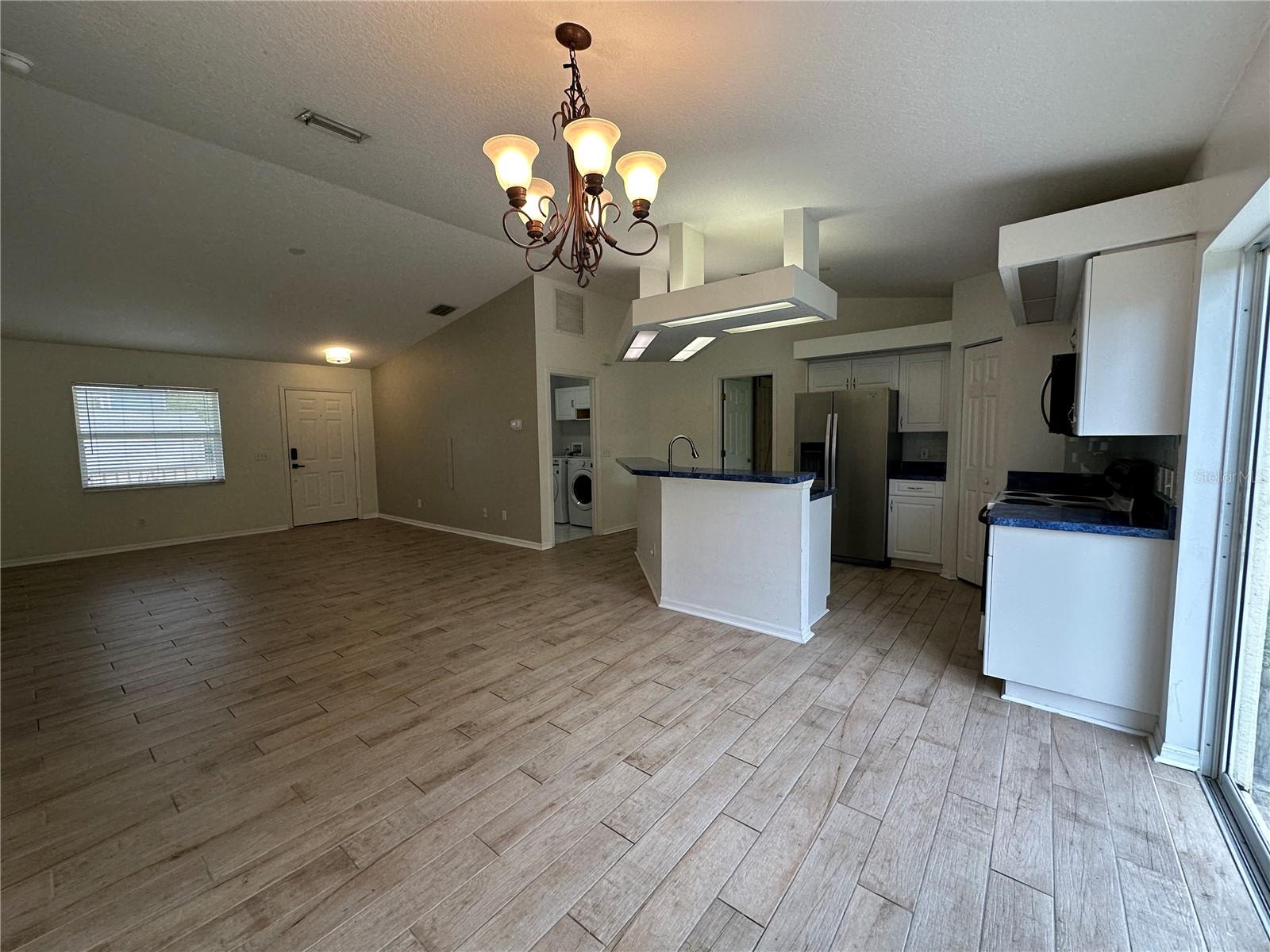 DE SOTO LAKES - Residential Lease
