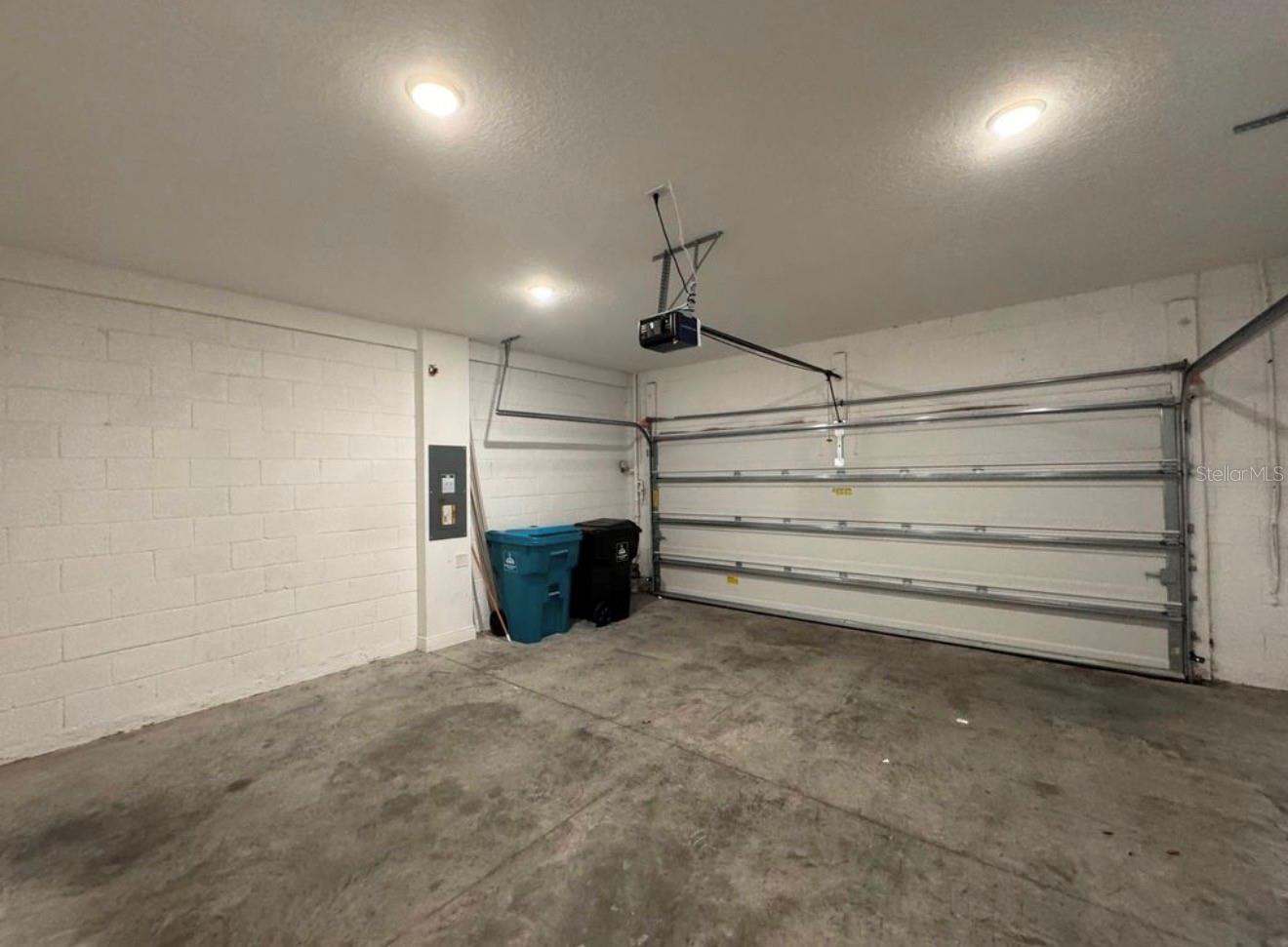 STARWOOD PH N-18 NORTH - Residential Lease